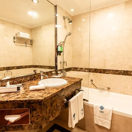 Royal Ascot Hotel-3